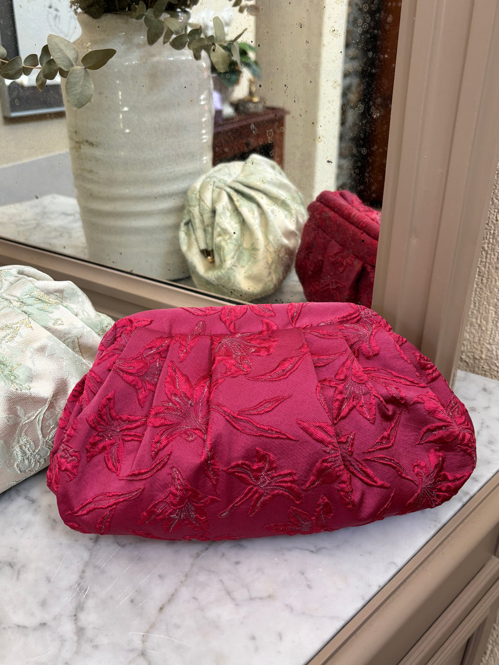 Bolso Marcela brocado floral relieve