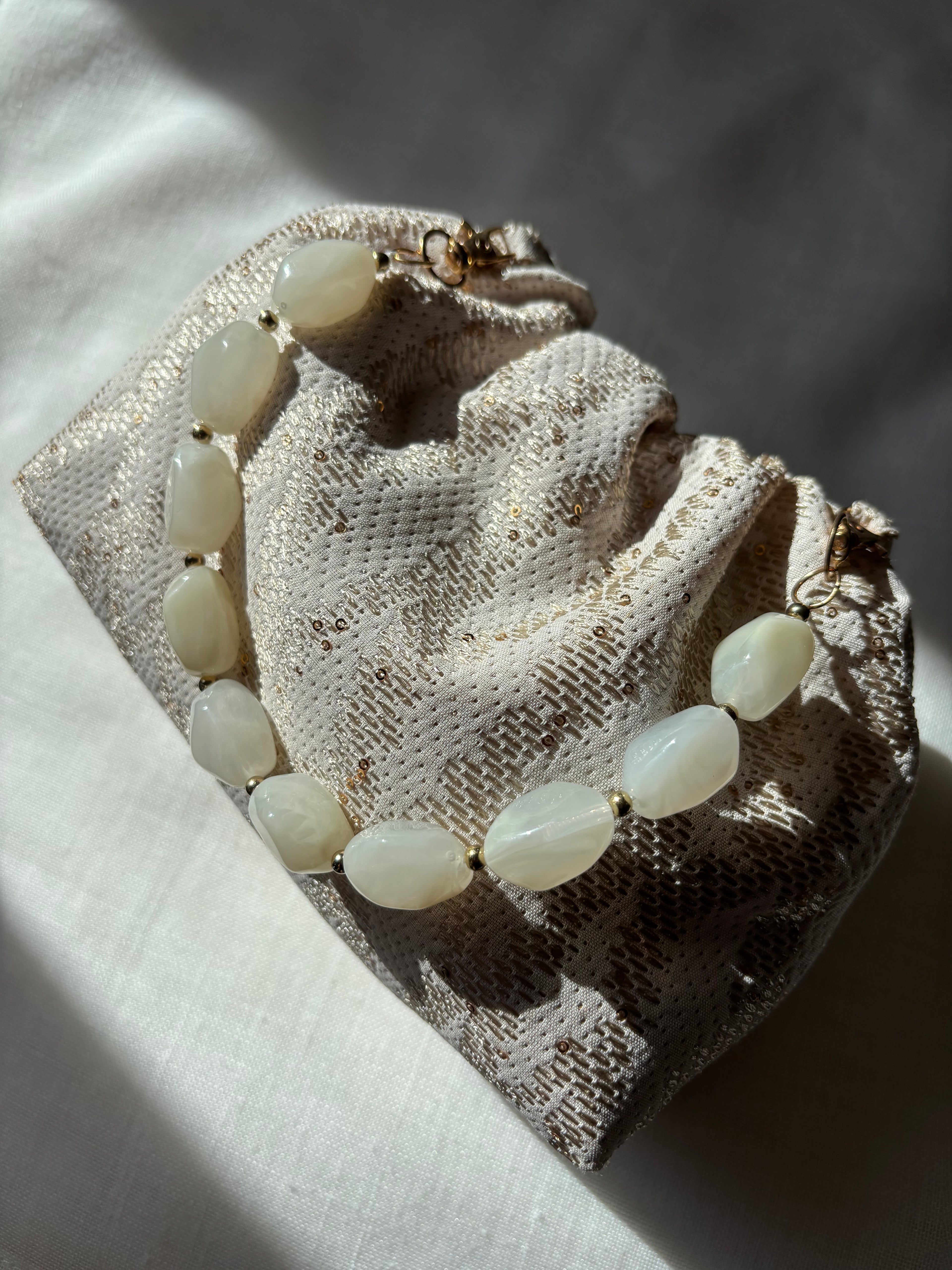 Bolso Ágata beige lentejuelas