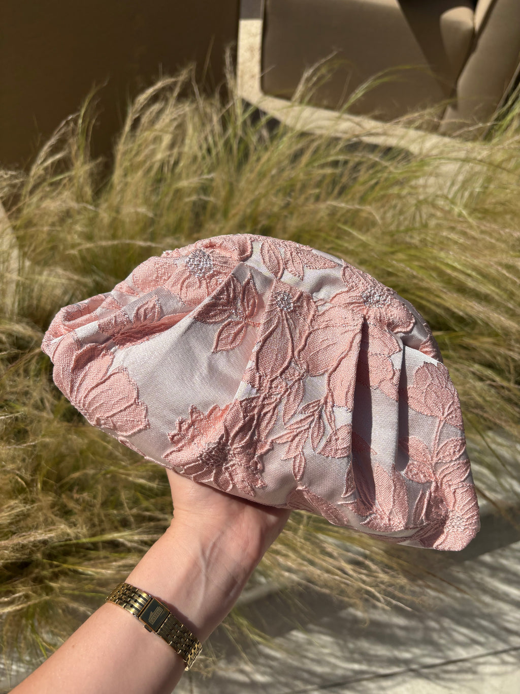 Bolso Marcela brocado flores rosa
