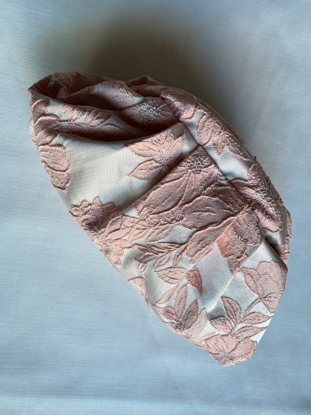 Bolso Marcela brocado flores rosa