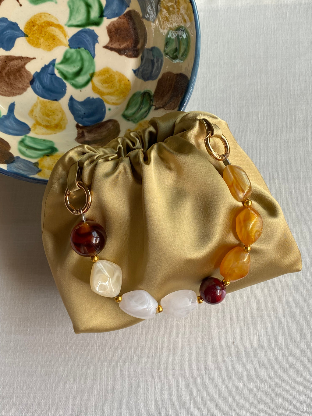 Bolso Ágata dorado satinado