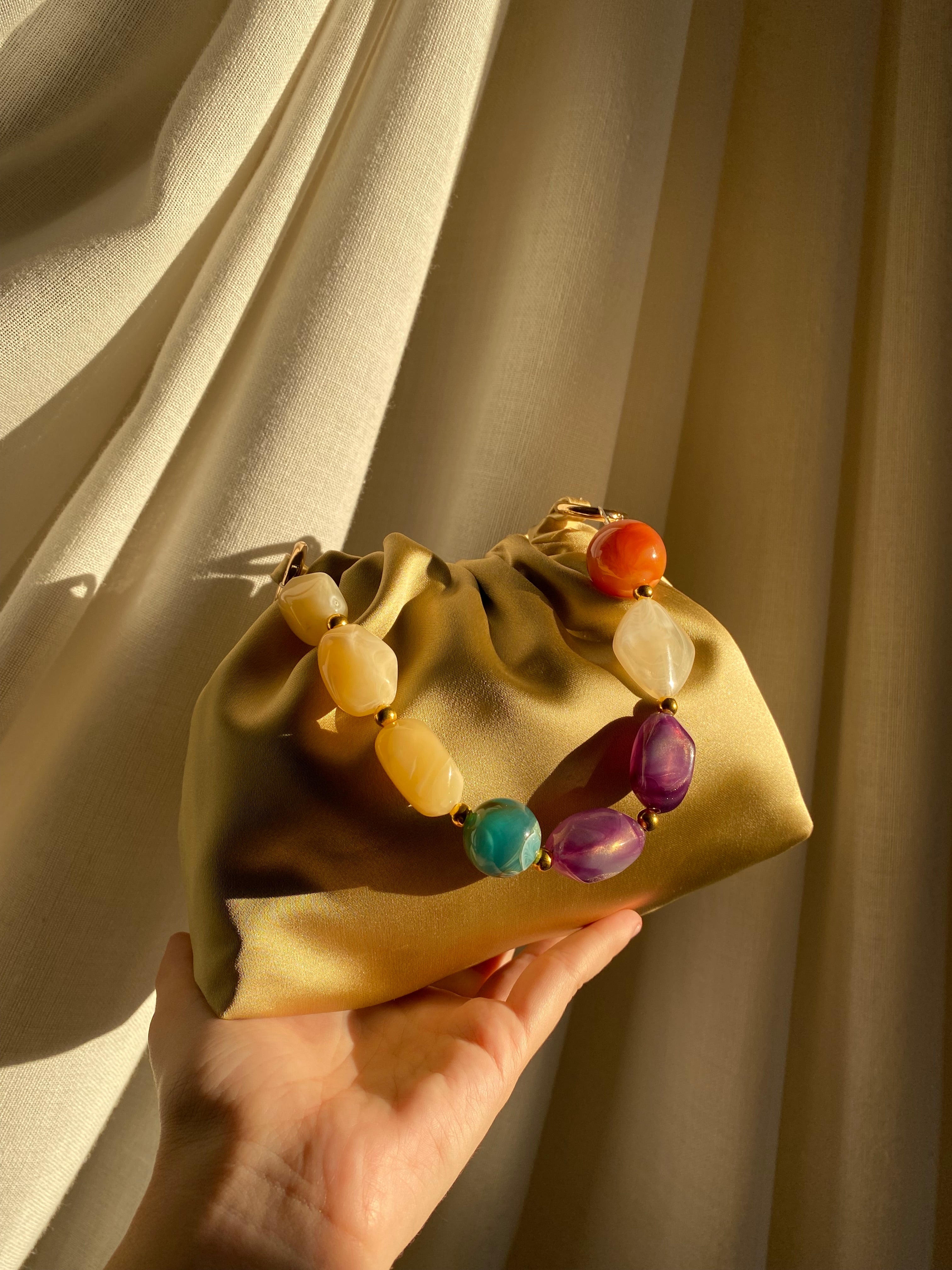 Bolso Ágata dorado satinado